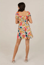 Load image into Gallery viewer, Tropical Floral Short Sleeve Dress
