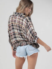 Load image into Gallery viewer, Vintage Ruffle Plaid Cropped Top
