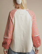 Load image into Gallery viewer, Oversized Orange Floral Stripe Top
